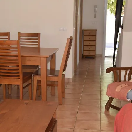 Urb Palm Apartment